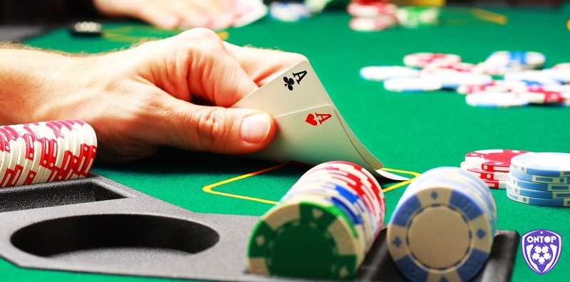 Ví dụ về Cách đọc bài Poker cho người mới