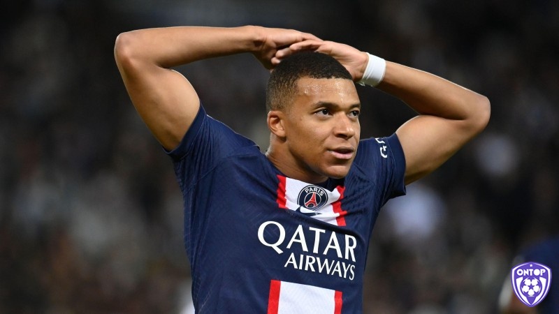 Cầu thủ đắt giá nhất thế giới: Kylian Mbappé (180 triệu euro)