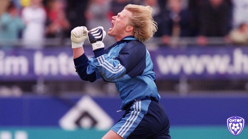 Biểu tượng của Bayern Munich trong top thủ môn hay nhất C1 là Oliver Kahn