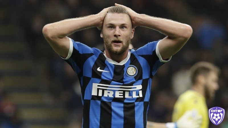 Trung vệ hay nhất C2: Milan Škriniar