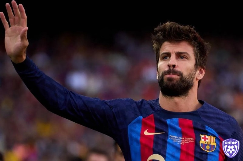 Gerard Piqué là trung vệ thường gây ra áp lực đối với các đối thủ