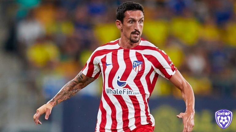 Stefan Savić là trung vệ được đánh giá cao về khả năng phòng ngự 