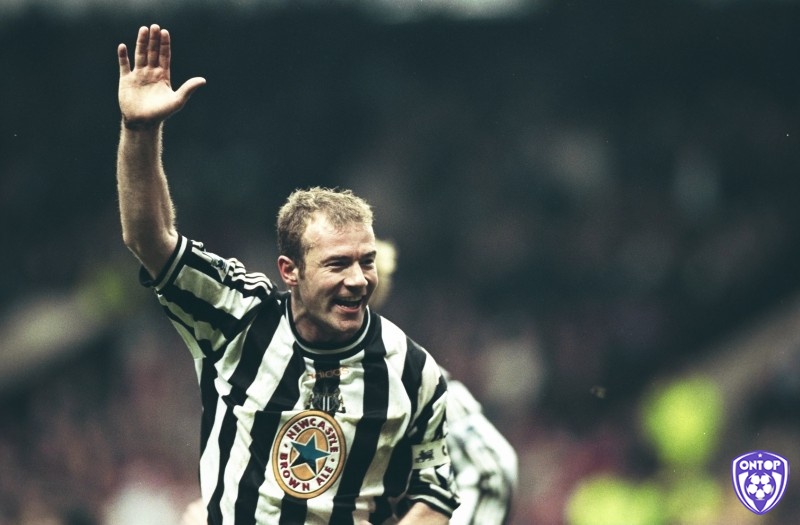 Alan Shearer đang dẫn đầu danh sách cầu thủ ghi bàn nhiều nhất Ngoại hạng Anh 