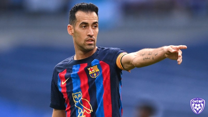  Sergio Busquets Burgos là tiền vệ có khả năng phòng ngự xuất sắc nhất C1