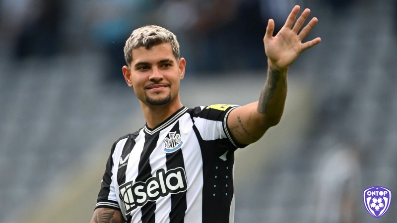 Ngôi sao sáng của Newcastle mùa mới Bruno Guimaraes - một trong các tiền vệ hay nhất ngoại hạng Anh