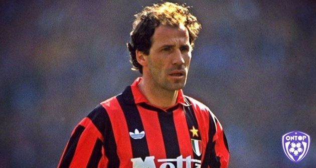 Franco Baresi là trung vệ có khả năng đọc trận đấu thông minh nhất C1