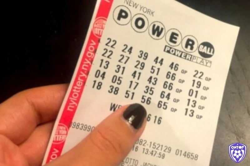 Mỗi vé Powerball có giá 2 USD và người chơi được mua tối đa 5 vé