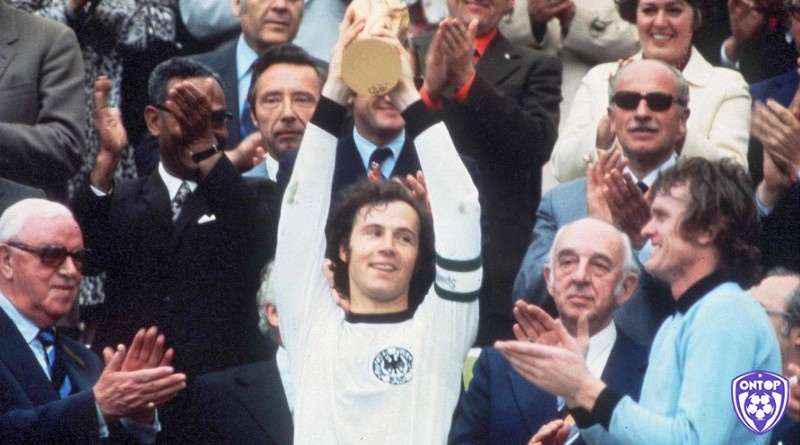 Hậu vệ hay nhất world cup ở trong lịch sử luôn gọi tên Franz Beckenbauer