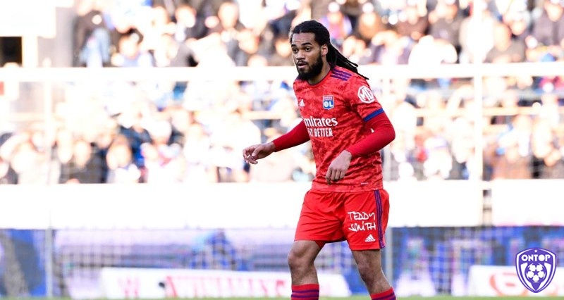  Jason Denayer là trung vệ có khả năng đọc trận đấu nhanh nhạy nhất Ligue 1