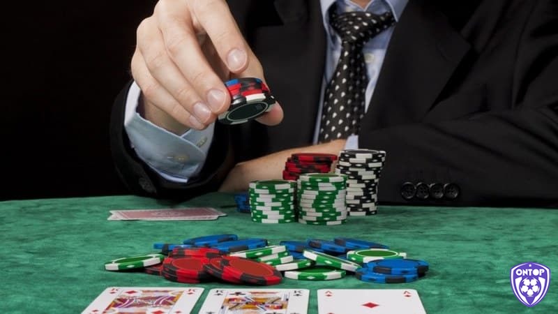 Lịch sử phát triển của kỹ thuật C bet trong poker là gì?