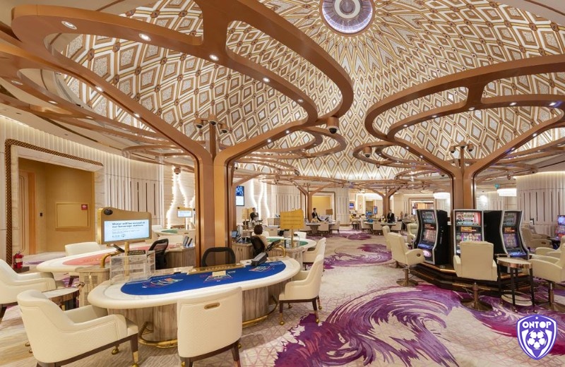 City of Dreams là khu phức hợp casino-resort nổi tiếng ở Macau mở rộng liên tục trong các năm
