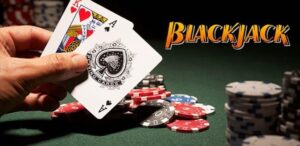 Mẹo chơi blackjack hiệu quả từ chuyên gia casino năm 2025
