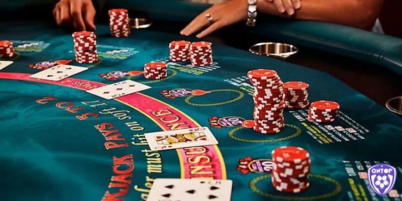 Việc áp dụng đúng mẹo chơi blackjack trong từng tình huống cụ thể sẽ giúp bạn tối ưu hóa cơ hội chiến thắng