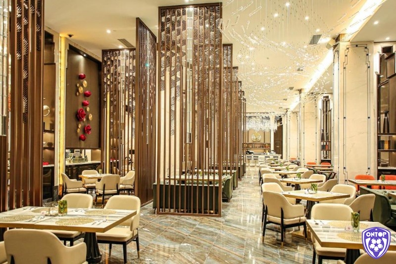 Jin Bei Palace sòng bài Campuchia mới và hiện đại nhất tại Sihanoukville với hệ thống nhà hàng đẳng cấp phục vụ đặc sản từ tám vùng ẩm thực nổi tiếng và khu giải trí hiện đại