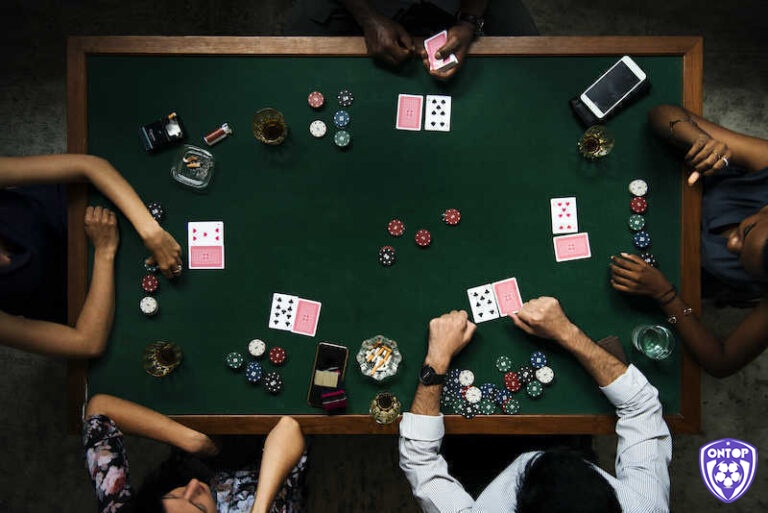 Vị trí chơi trong poker rất quan trọng và có nhiều thuật ngữ poker liên quan