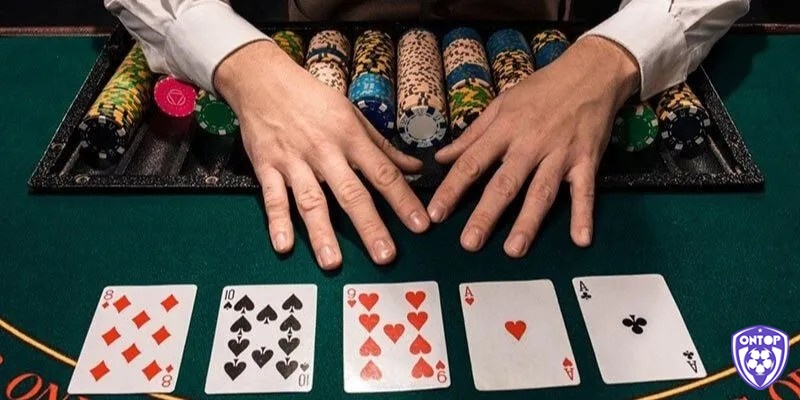 Có nhiều tình huống đặc biệt đòi hỏi cách tính điểm bài xì dách linh hoạt và chính xác hơn