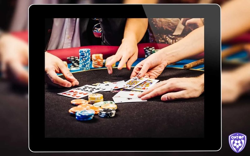 Giấy phép hoạt động là tiêu chí hàng đầu khi đánh giá một sàn poker trực tuyến