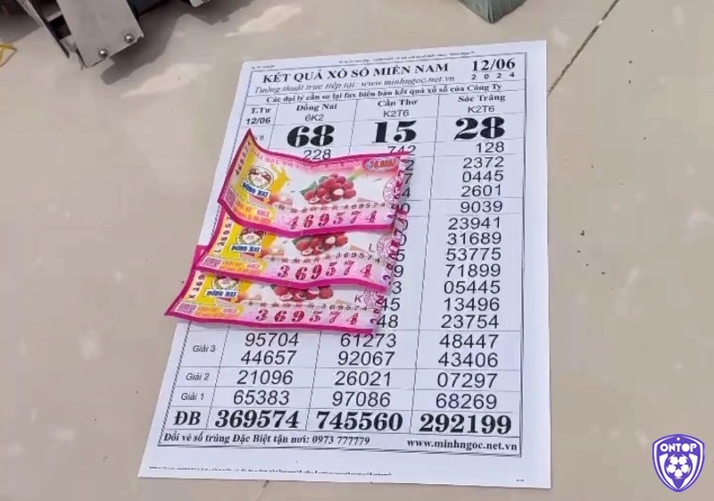 Chuẩn bị vé số hợp lệ và giấy tờ tùy thân đầy đủ là bước đầu tiên trong cách lĩnh thưởng vé số trúng để đảm bảo việc nhận thưởng suôn sẻ.