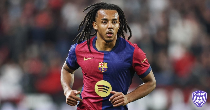 Jules Koundé là mẫu top trung vệ hay nhất LaLiga hiện đại, đa năng và thông minh trong triển khai bóng.