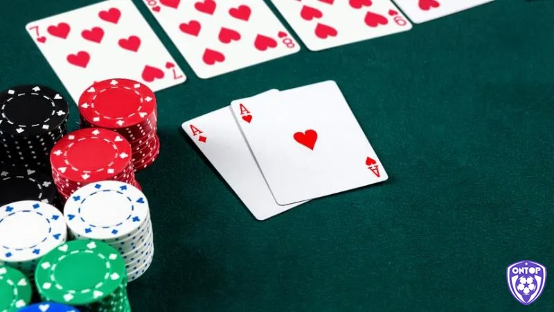 Trường hơp gặp cặp Át khi chơi bài xì lát thì nên tách bài