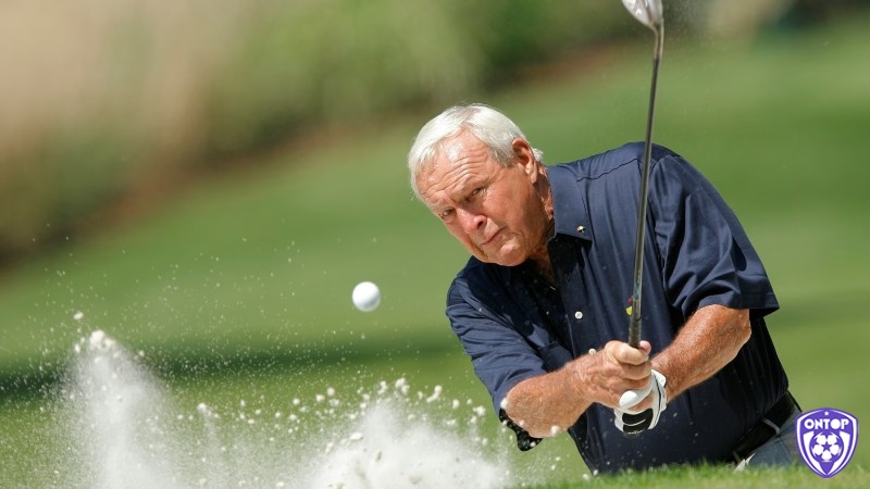 Arnold Palmer vận động viên golf kiếm tiền nhiều