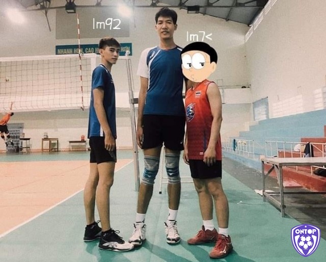 Nguyễn Duy Khánh vận động viên bóng chuyền cao nhất Việt Nam