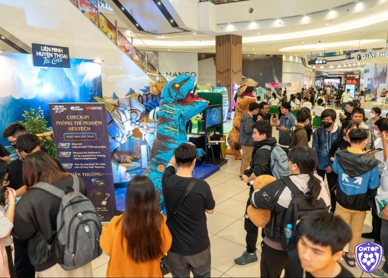 Liên Minh Huyền Thoại: Tốc Chiến nổi bật với gameplay MOBA chiến thuật và tính cạnh tranh cao